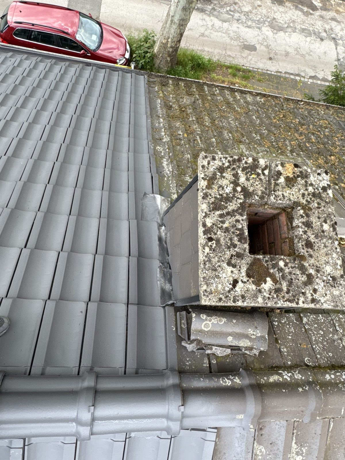Vorher/Nachher Dachreinigung Schornstein Detail